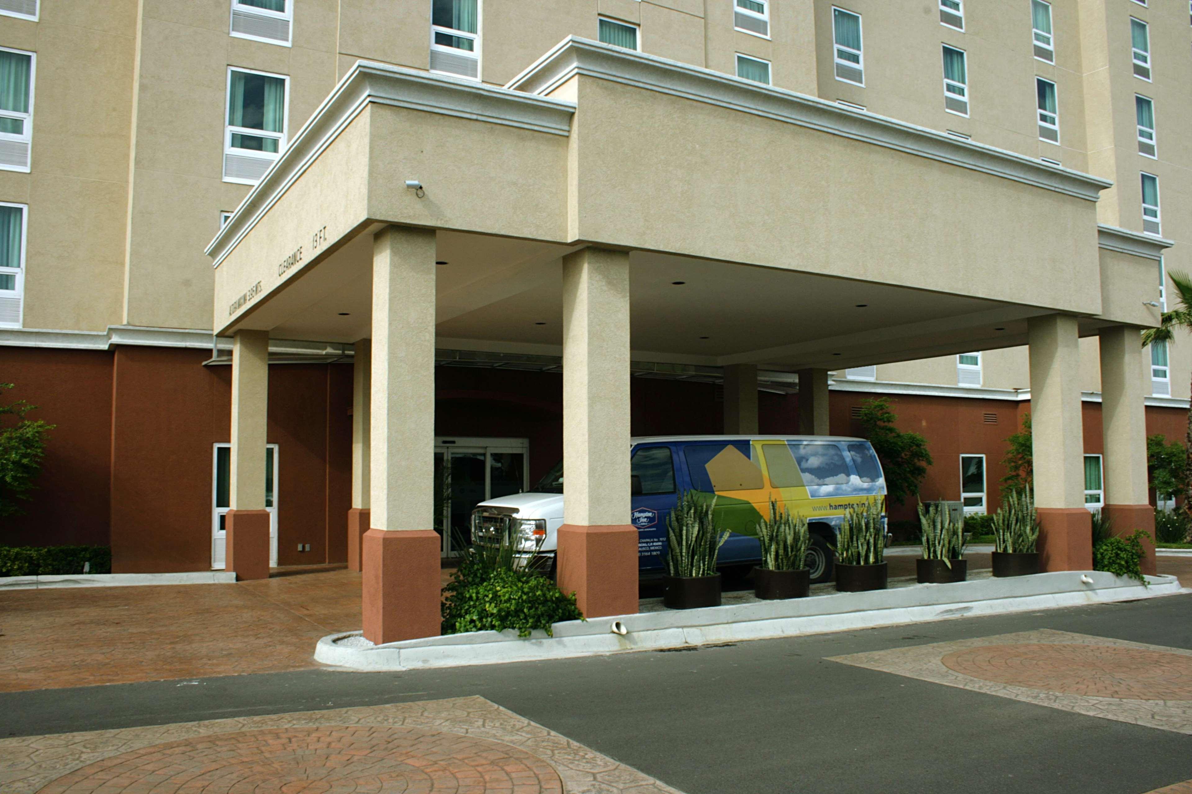 Hampton Inn By Hilton Guadalajara-Aeropuerto Buitenkant foto
