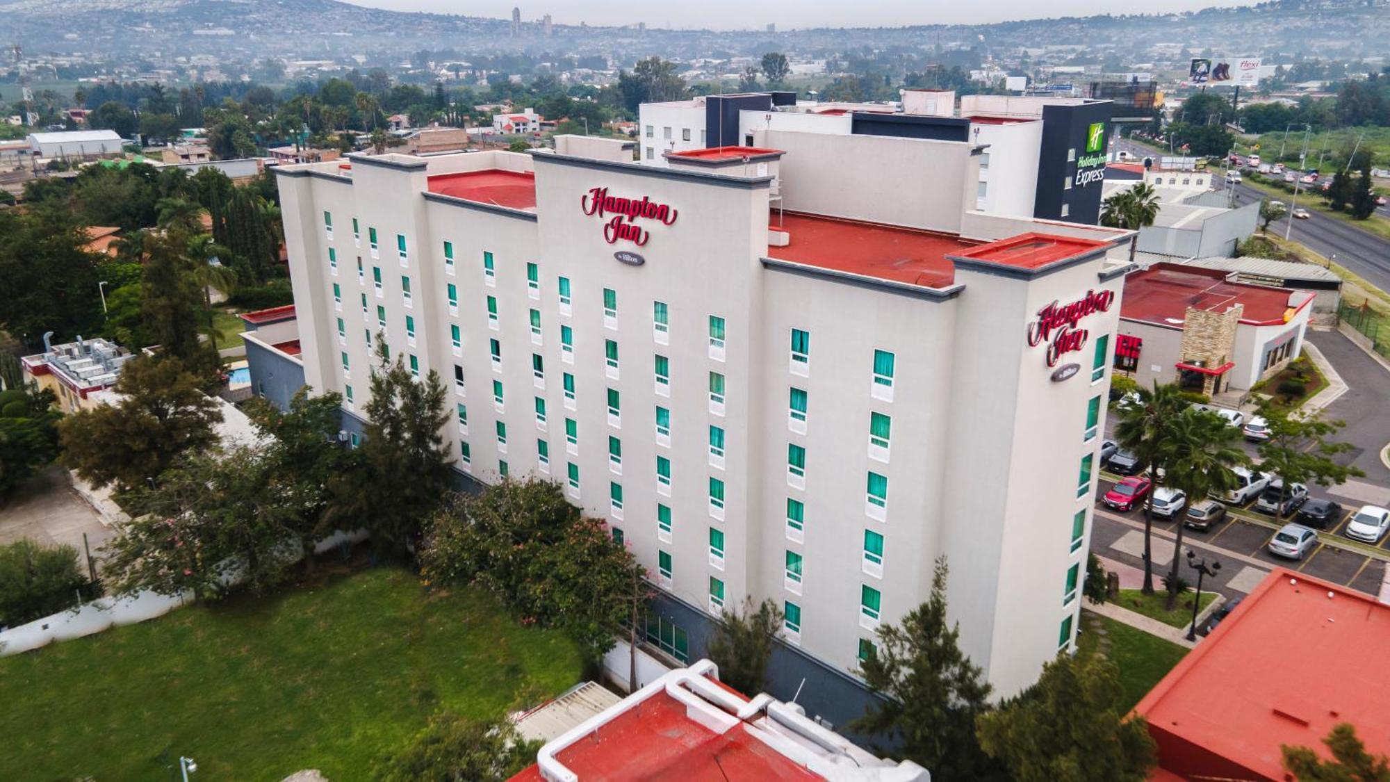 Hampton Inn By Hilton Guadalajara-Aeropuerto Buitenkant foto