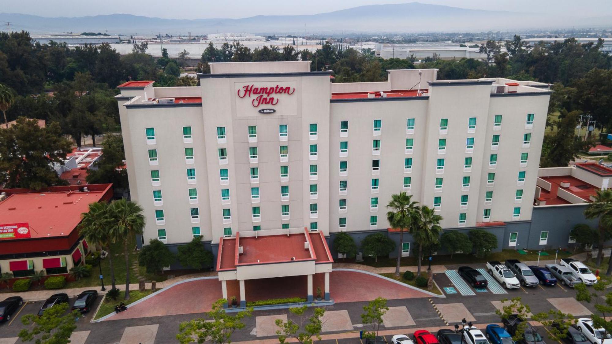 Hampton Inn By Hilton Guadalajara-Aeropuerto Buitenkant foto