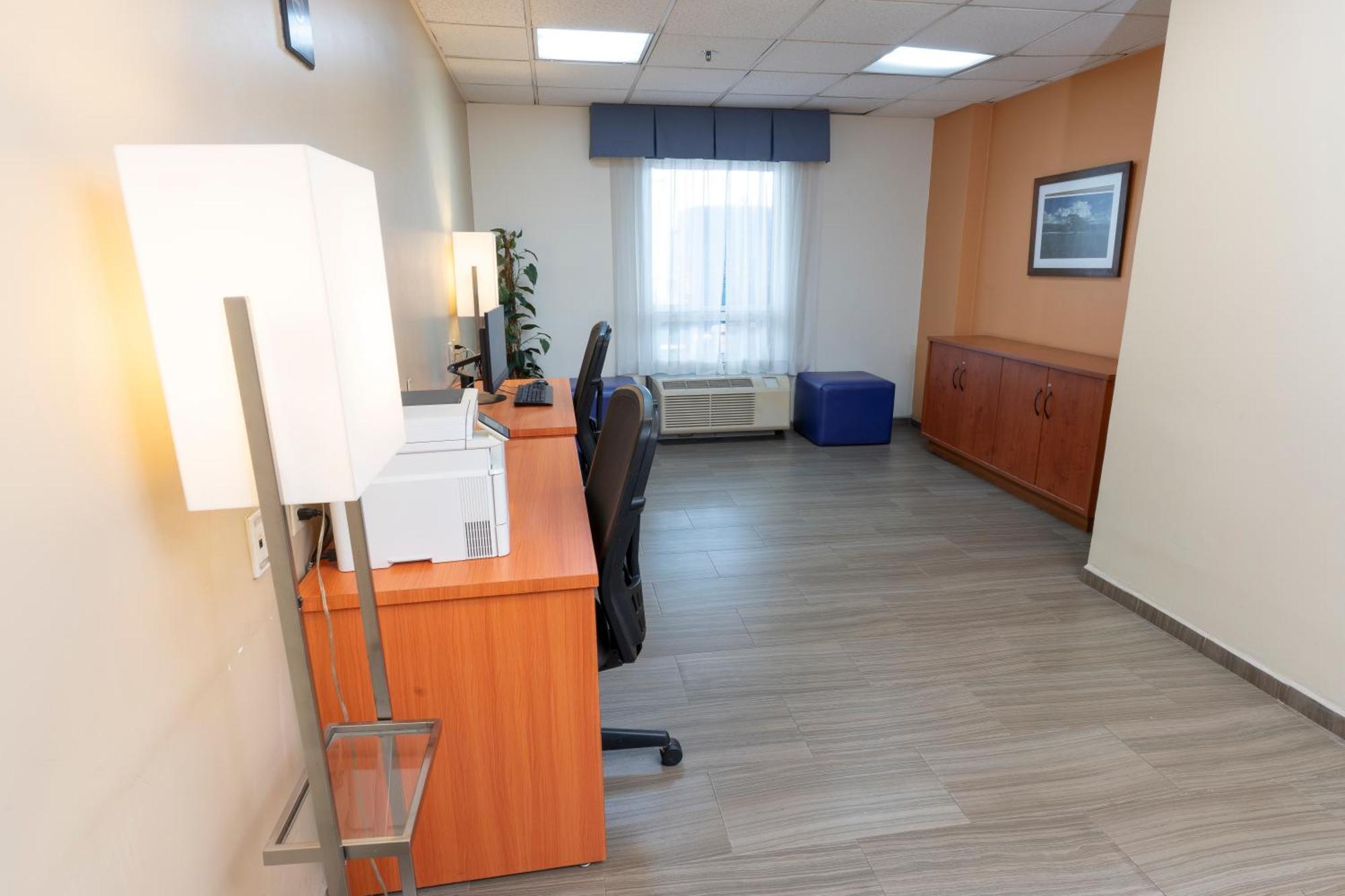 Hampton Inn By Hilton Guadalajara-Aeropuerto Buitenkant foto